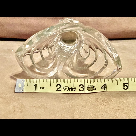 🎉HP🎉Heavy Swirled Clear Glass Tulip Rim Vase - Picture 5 of 8